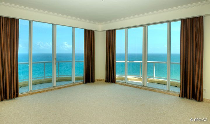 Master Bedroom at Luxury Oceanfront Residence 31A, Tower I, The Palms Condominiums, 2100 North Ocean Boulevard, Fort Lauderdale, Florida 33305, Luxury Seaside Condos 